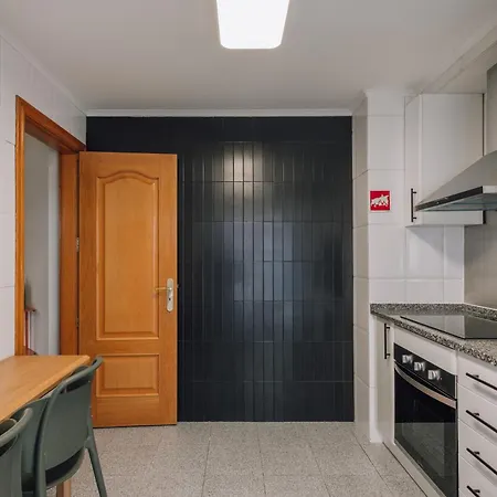 Atlantic Apartment *