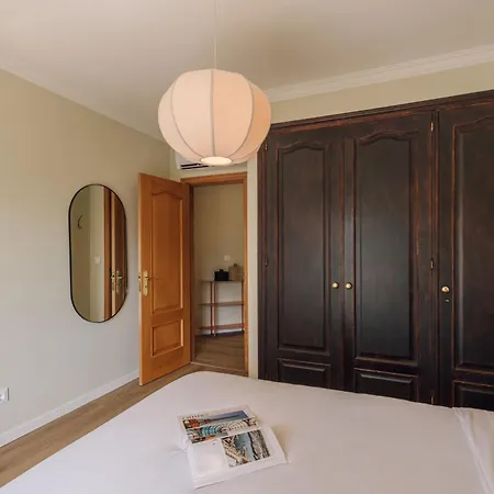 Atlantic Apartment *